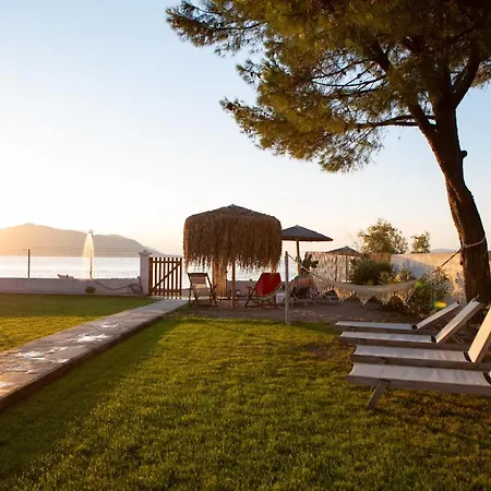 Pampas Seafront Villa, 6 Bedrooms, North Evvoia Villa *