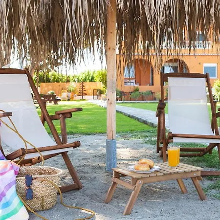 Pampas Seafront Villa, 6 Bedrooms, North Evvoia * Kanatádhika