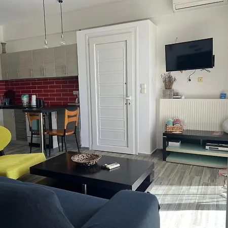 Pampas Seafront Villa, 6 Bedrooms, North Evvoia Villa *