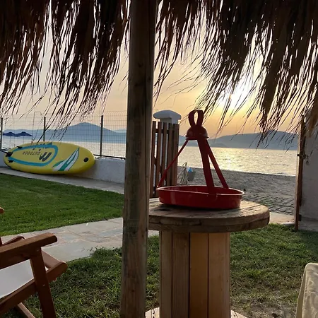 Pampas Seafront Villa, 6 Bedrooms, North Evvoia * Kanatádhika